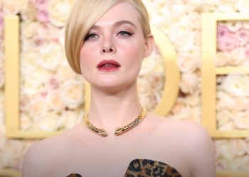 Što su ogrlice zakretnog momenta i kako ih slavne osobe osnažuju? Peep gleda Dakota Johnson, Elle Fanning, Cynthia Erivo i Mikey Madison, te komade iz Guccija, Hermès, Cartier i Tiffany & Co.