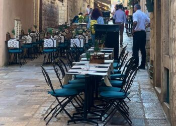 Je li dopušteno da hrvatski restorani nude popuste za gotovinu?