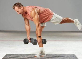 Ja sam maratonac koji nastoji uključiti više treninga snage, a ovaj 35-minutni trening s bučicama je moja nova rutina.