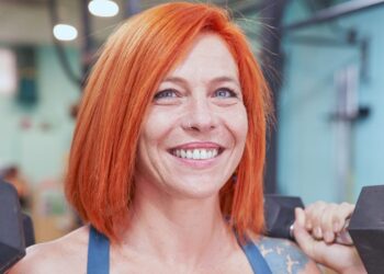 Evo prijedloga za novi naslov: 

Kako odabrati između pilatesa i treninga s utezima nakon 40. godine