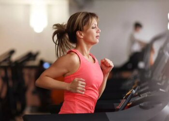 Muškarac napada suprugu jer je ‘prespora’ u teretani, ali ona odgovara na najbolji način