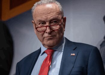 Što se dogodilo s Chuckom Schumerom? Vrhunski demokrat iz Senata odveden u bolnicu