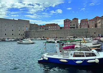 Dobivanje vize iz Hrvatske: Game of Thrones – 10 IIM-CALCUTTA PRIJATELJI od 1979. Planirajte ponovno okupljanje, dozvolite kašnjenje koje kvari snove; Rs 4 lakh gubitak svaki | DELHI VIJESTI