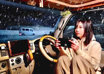 Snježna rutina za život u minicaru.