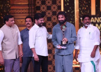 Telugu filmovi stoje visoki: Revanth