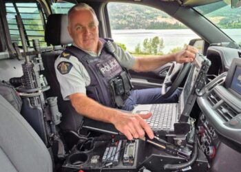 U mirovini Vernon Mountie osvrće se na karijeru s novinarom kojeg je upoznao 1997.