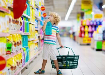 Oglasi supermarketa potiču upotrebu beskorisne hrane za djecu i novorođenčad