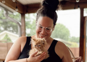 Moj veliki debeli fenomenalni život Whitney Way Thore otkriva gubitak kilograma u samo grudnjaku i gamašima dok predstavlja novog ‘dječaka’