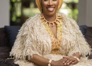 Kraljica Ademiluyi-Ogunwusi: Afrička moda dobiva međunarodno priznanje