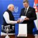 ‘Izuzetan simbol’: PM Modi prima ‘poseban dar’ od hrvatskog kolege