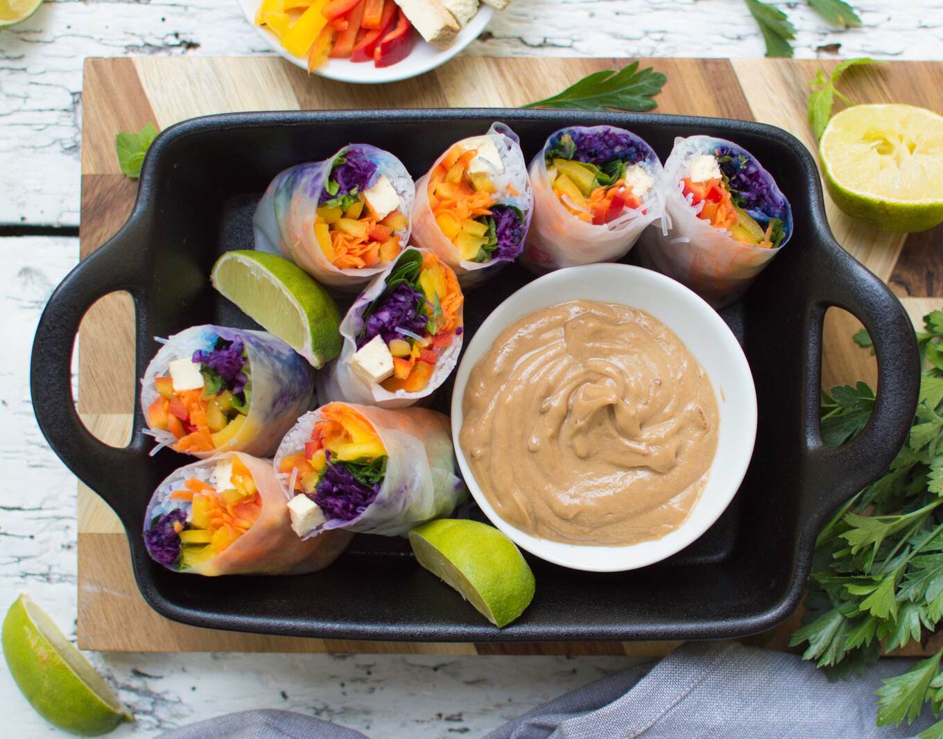 Vegnews.rainbowspringrolls
