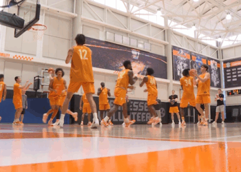 Vols obruči za teretanu tijekom ljetnih treninga