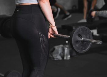 Pitao sam stručnjaka za etiketu, trenera snage i terapeuta o novim pravilima u teretani