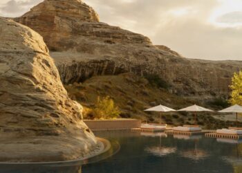 Zašto Kardashians i Trumps biraju Amangiri: Impresivna priroda i potpuna ekskluzivnost u ovom luksuznom pustinjskom odmaralištu u Utahu, okruženom milijardama stjenovitih formacija.