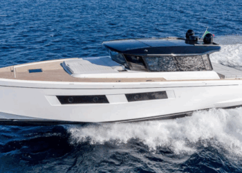 Luksuzni HVAR Ture & Transferi – Upoznajte Pardo GT52