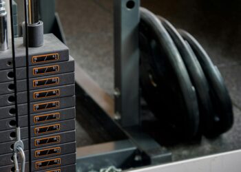 Utezi i strojevi za trening: što je bolje za snagu?