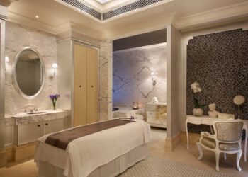 Otkrijte umjetnost blagostanja kroz odmor i wellness u nevjerojatnim nekretninama Al Habtoor Cityja.