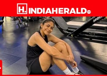 Preuzmite savjete iz najnovije vježbačke rutine Mrunal Thakur