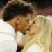 Brittany Mahomes sruši Patricka u jednodijelnim kupaćim kostima nakon osvajanja zlata Flex