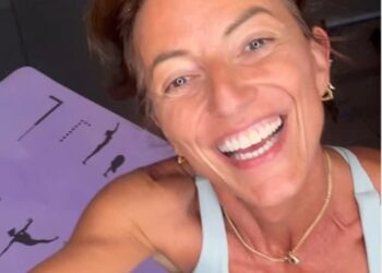 Davina McCall izgleda nevjerojatno dok pokazuje six-pack u najnovijem treningu, nakon što je rekla da se ‘više ne boji umrijeti’ nakon tumora mozga.