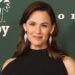 Jennifer Garner u bikiniju prikazuje svoje sinkronizirane vještine plivanja