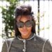 Naomi Campbell dočarava frizuru 80-ih rockera za Chanel u Parizu