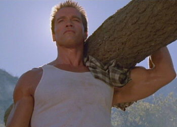 Zašto Arnold Schwarzenegger uvijek vježba u javnoj teretani tijekom putovanja? Objašnjava.