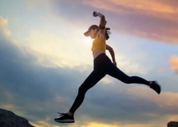 Nova studija otkriva da povećana tjelesna aktivnost može smanjiti rizik od smrti za 40% – i nije prekasno za početak