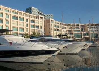 Slavne osobe sa popisa izazivaju zabrinutost nakon zabave na luksuznom Ritz-Carlton Superyachtu nakon Bezosovog vjenčanja: ‘Ovo nije luksuz’