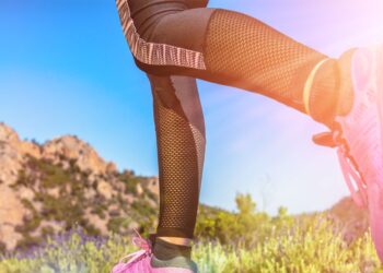 Hodanje s napajanjem sagorijeva više kalorija i može donijeti pogodnosti u samo 10 minuta – evo kako to izvesti