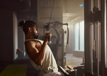 Kratko vrijeme? Istraživanje pokazuje da ovaj vježbački trik pomaže u stjecanju više mišića uz 40% manje vremena.