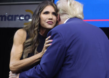 Kristi Noemova Ubojica nagovještava da je išao u teretanu nakon sati.