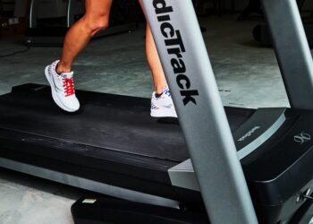 5 najboljih nagibnih traka za trčanje u kućnoj teretani 2025. godine