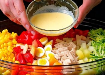 Jedite ovu salatu za večeru svaki dan, a za mjesec dana riješit ćete se 15 kg trbušne masnoće!