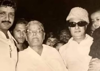 Ovaj mladić u rukama MGR-a sada je jedna od najvećih zvijezda Kollywooda. Možete li pogoditi tko je?