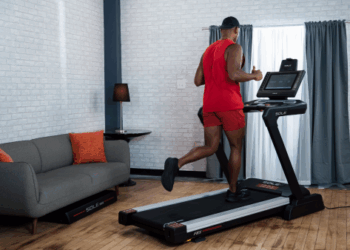 Vrhunska traka za trčanje za kompaktne fitness prostore: Proširena ponuda opreme za kućnu teretanu