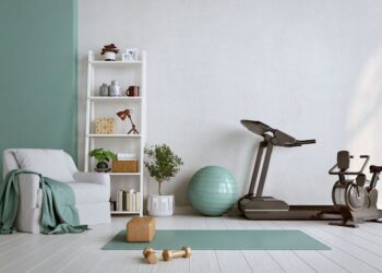 Mali prostor? Veliki trening. Oprema koja štedi prostor za vašu kućnu teretanu.