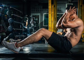 Vrhunski trener dijeli 10-minutni trening za trbušnjake s…