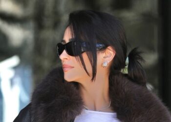 It Girls u Aspen u trenirkama i bundama od umjetnog krzna