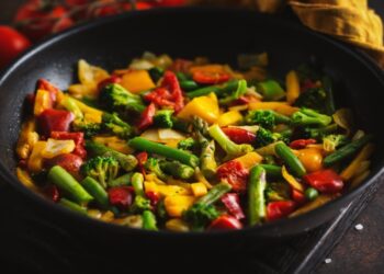 Kuhano povrće je zdravije od sirovog, tvrde nutricionisti