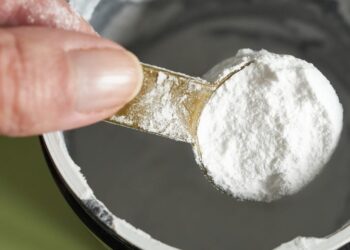 Zašto kreatin predstavlja revoluciju za žene starije od 40 – i znanost iza uzimanja 10 g dnevno