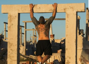 Liječnik za dugovječnost sa Stanforda otkriva najpodcjenjivaniju vježbu za očuvanje cjeloživotne snage: stisak ruke