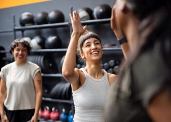 8 početničkih savjeta za prevladavanje tjeskobe u teretani i uspostavljanje redovite rutine
