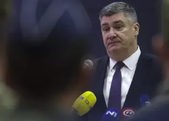 Božićna čestitka predsjednika Milanovića (VIDEO)