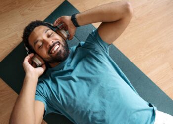 Besplatni fitness plan za sagorijevanje masnoća i izgradnju mišića