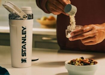 Stanley predstavlja revolucionarnu bocu za teretanu ‘s drugačijim’ i ‘genijalnim’ značajkama