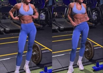 Molly Smith iz Love Islanda pokazuje svoje čvrste trbušne mišiće u oskudnoj opremi za vježbanje dok pozira za sjajne fotografije iz teretane.