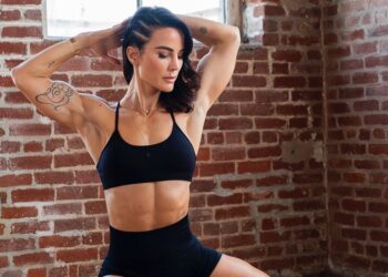 Trener Kim Kardashian predstavlja 5-minutni trening za jačanje mišića