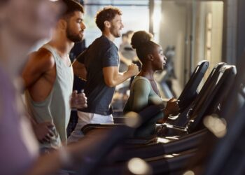 Kako krenuti s treniranjem u teretani i ostati dosljedan