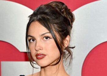 Trbušnjaci Olivije Rodrigo privlače pažnju u mini kratkim hlačicama